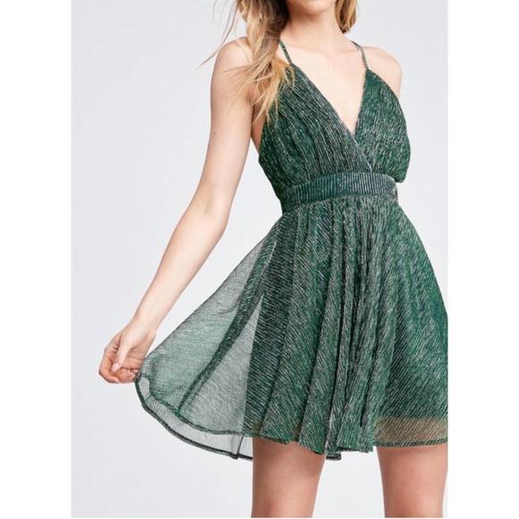 NEW THE CLOTHING COMPANY metallic v neck mini fit and flare in green - Picture 1 of 2